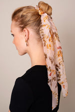 Load image into Gallery viewer, Dahlia Scarf Pony
